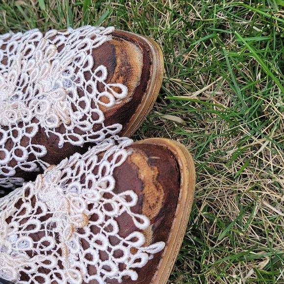 Upcycled cowboy boho wedding boots💍💎🤠 - Picture 9 of 9